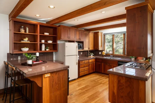 $6,998,000 | 4127 Old Adobe Road, Palo Alto, CA 94306