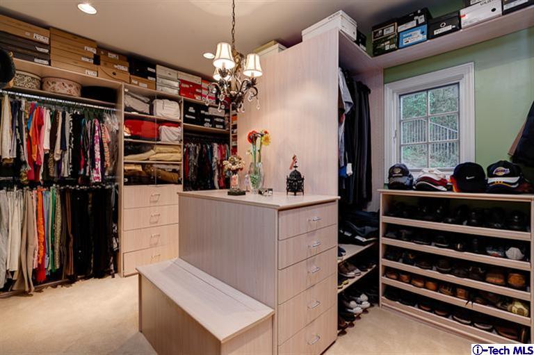 Undisclosed Address Pasadena, CA 91103 - Photo 13 of 27 Additional Photo