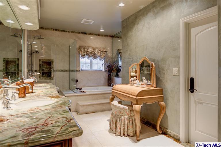 Undisclosed Address Pasadena, CA 91103 - Photo 15 of 27 Additional Photo