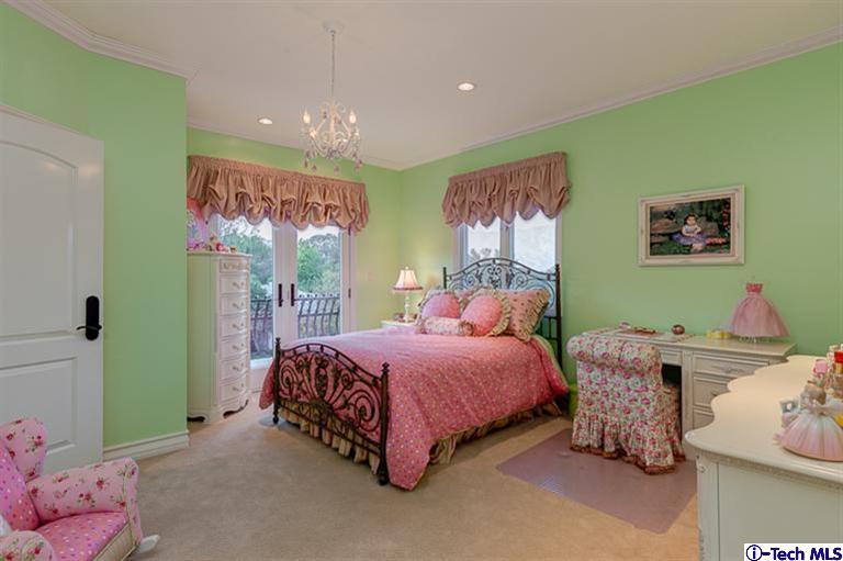 Undisclosed Address Pasadena, CA 91103 - Photo 19 of 27 Additional Photo