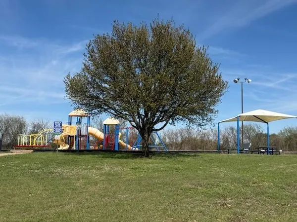 $270,000 | 708 Hummingbird Trail, Crowley, TX 76036