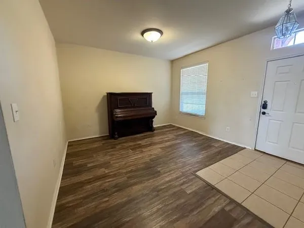 $270,000 | 708 Hummingbird Trail, Crowley, TX 76036