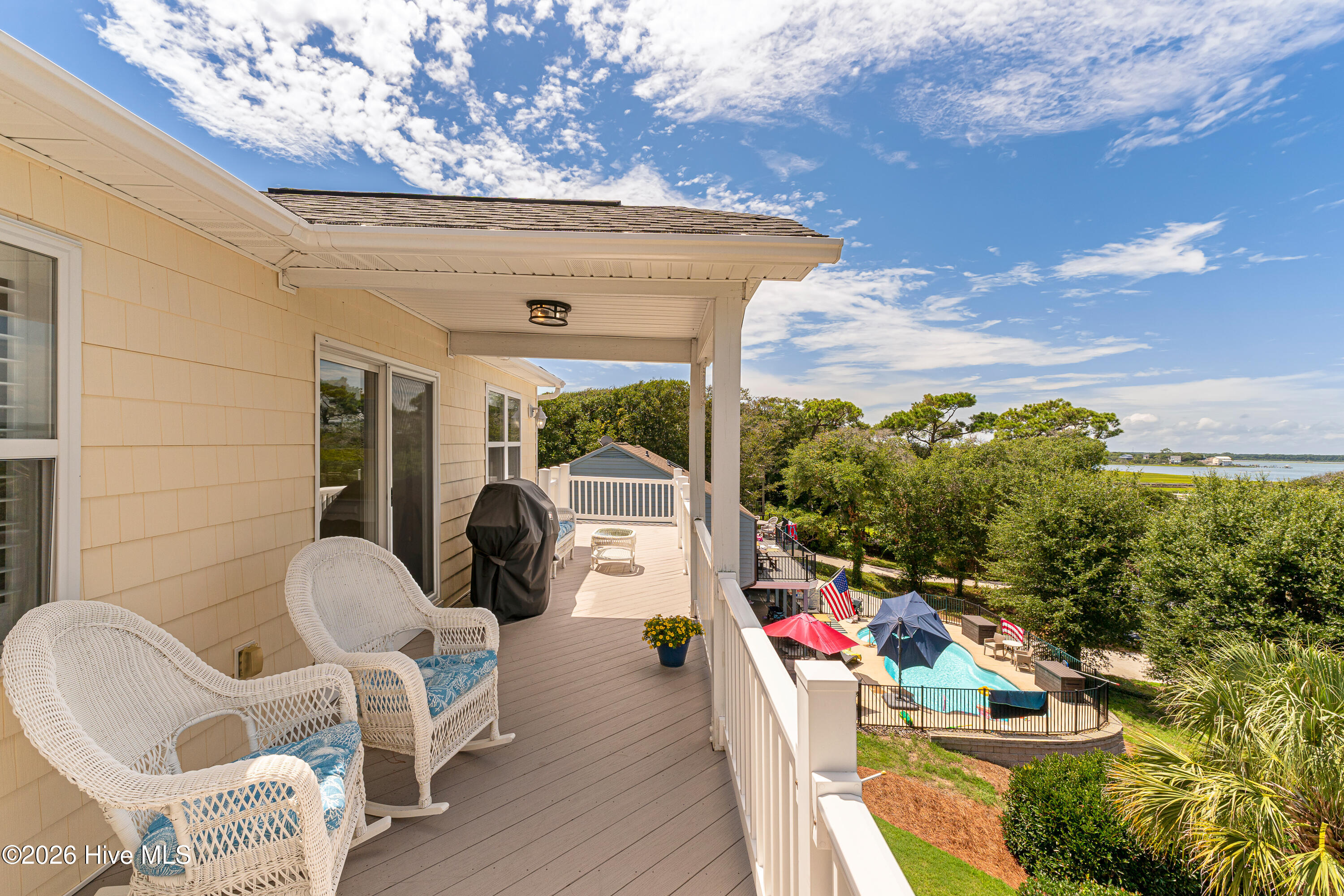 6611 Marsh Cove Road Emerald Isle, NC 28594 - Photo 8 of 52 Gallery Image 8