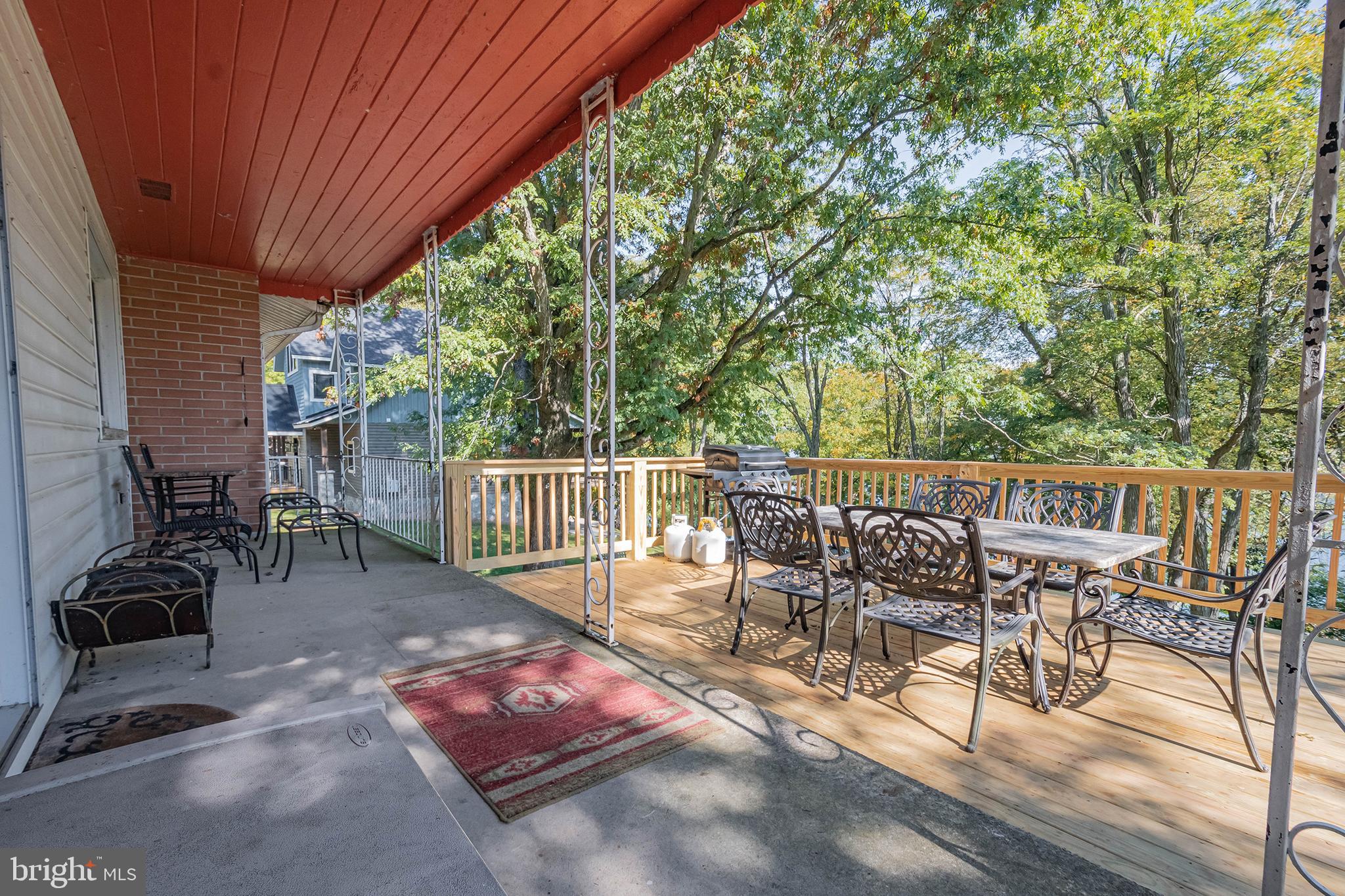 1417 Marsh Hill Road McHenry, MD 21541 - Photo 25 of 34 a view of a chairs and table in patio