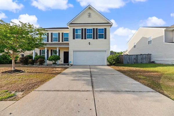 $399,950 | 406 Gianna Lane, Goose Creek, SC 29445