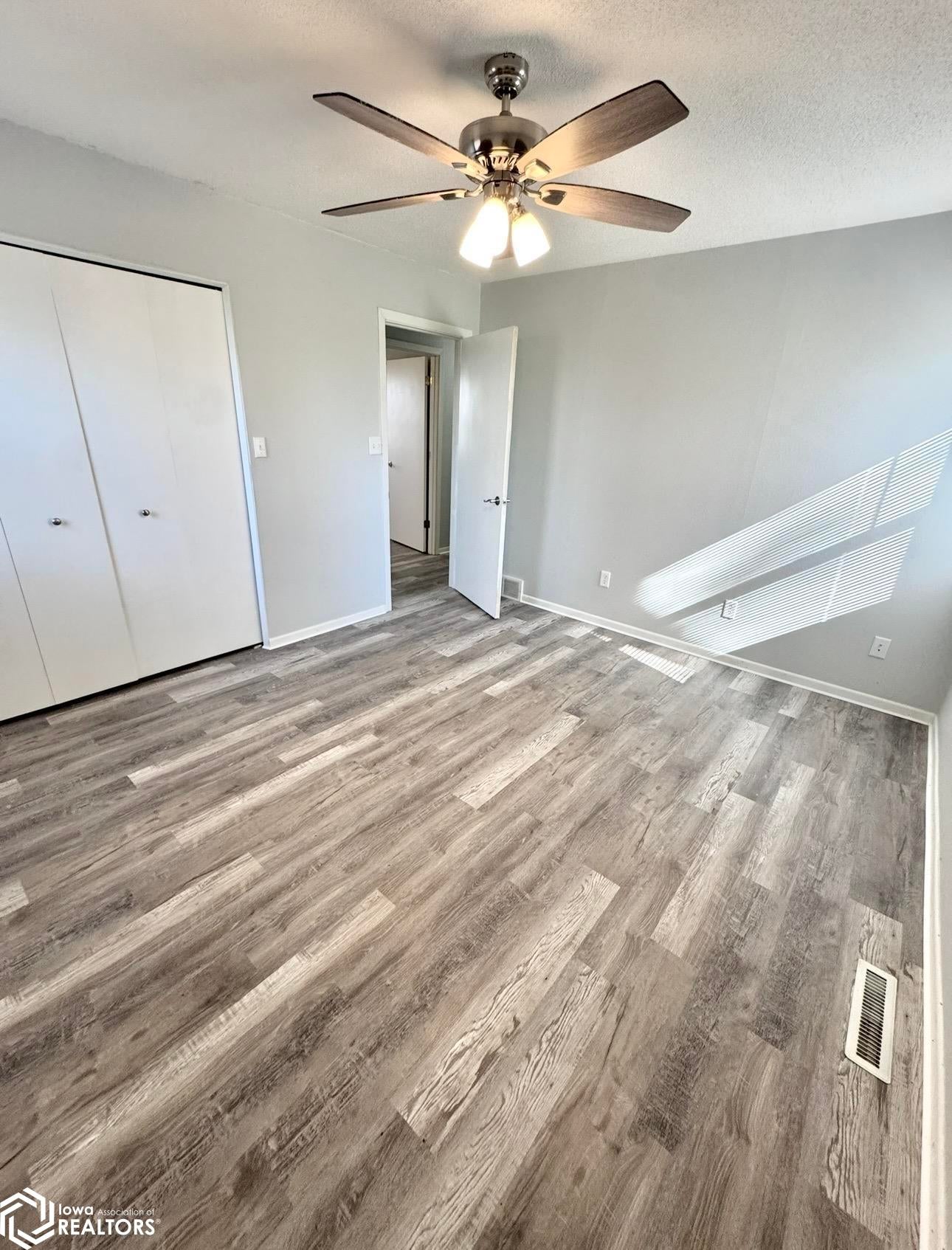 250 Section Line Road Dallas City, IL 62330 - Photo 23 of 49 Gallery Image 23