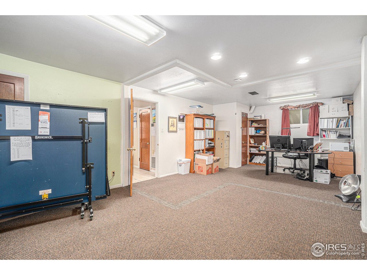 601 South Whitcomb Street Fort Collins, CO 80521 - Photo 27 of 34 a room with furniture and gym equipment