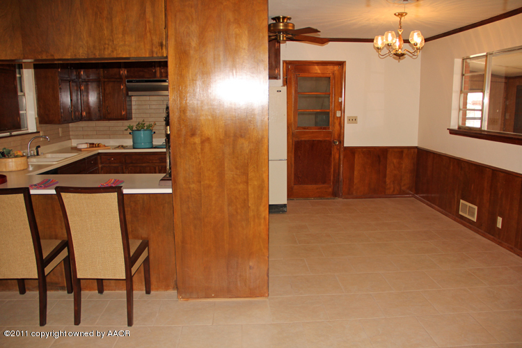 207 Rancho Trail Amarillo, TX 79108 - Photo 11 of 29 Kitchen and Breakfast Area