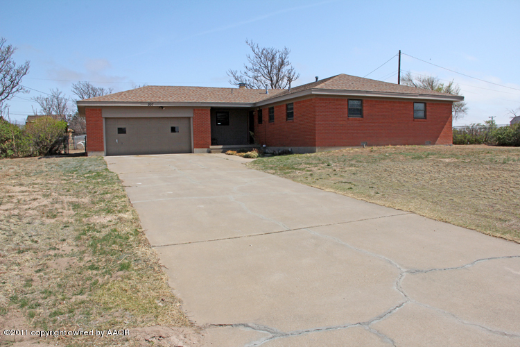 207 Rancho Trail Amarillo, TX 79108 - Photo 3 of 29 Front2