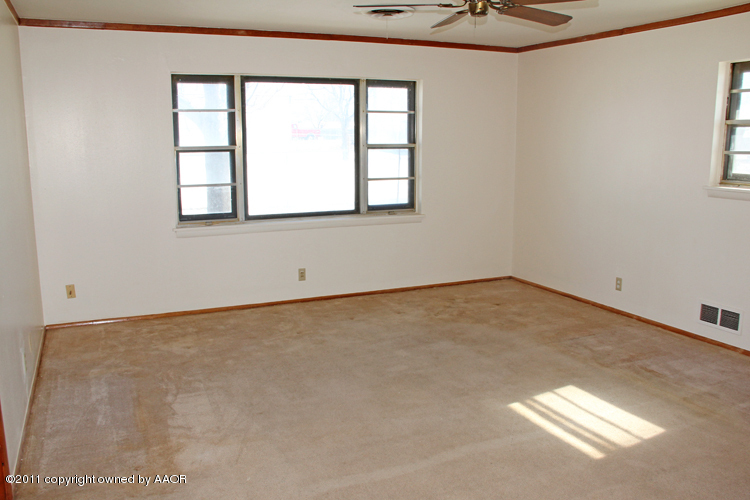 207 Rancho Trail Amarillo, TX 79108 - Photo 5 of 29 Living Area