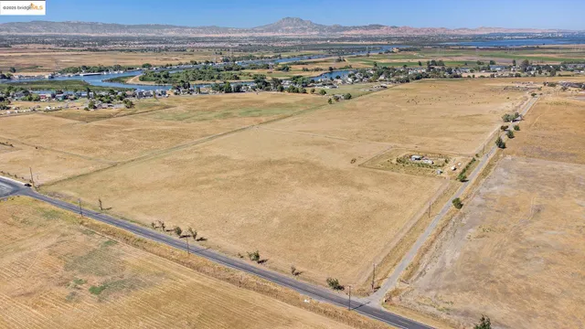 a view of an ocean beach