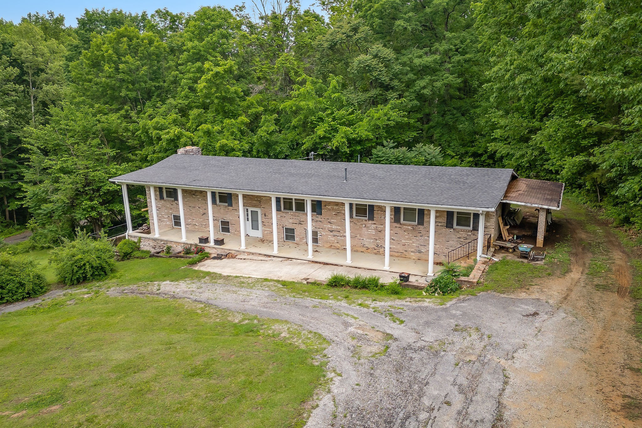 434 Windle Community Road Livingston, TN 38570 - Photo 3 of 53 Gallery Image 3