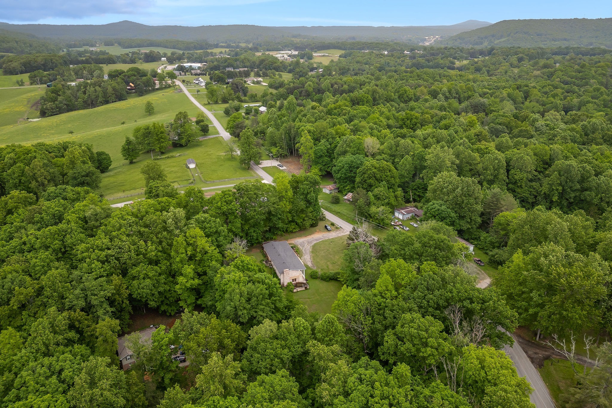 434 Windle Community Road Livingston, TN 38570 - Photo 10 of 53 Gallery Image 10
