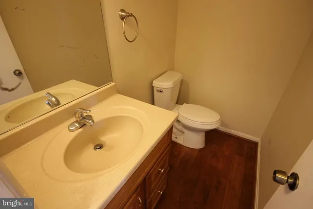 $3,850 | 3126 Flintlock Road, Fairfax, VA 22030