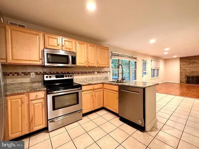 $3,850 | 3126 Flintlock Road, Fairfax, VA 22030