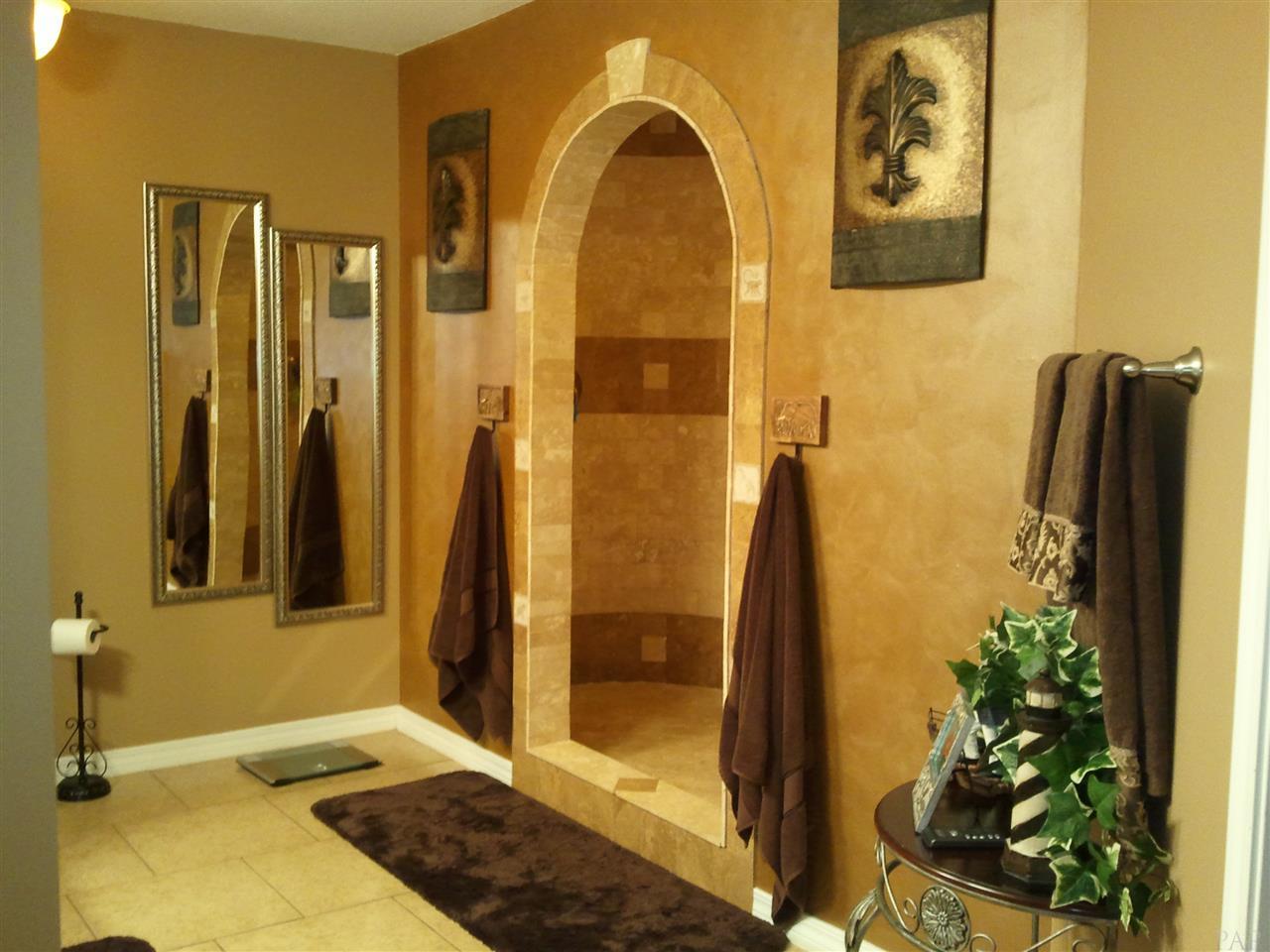 2964 Holley Point Road Navarre, FL 32566 - Photo 6 of 29 Gallery Image 6