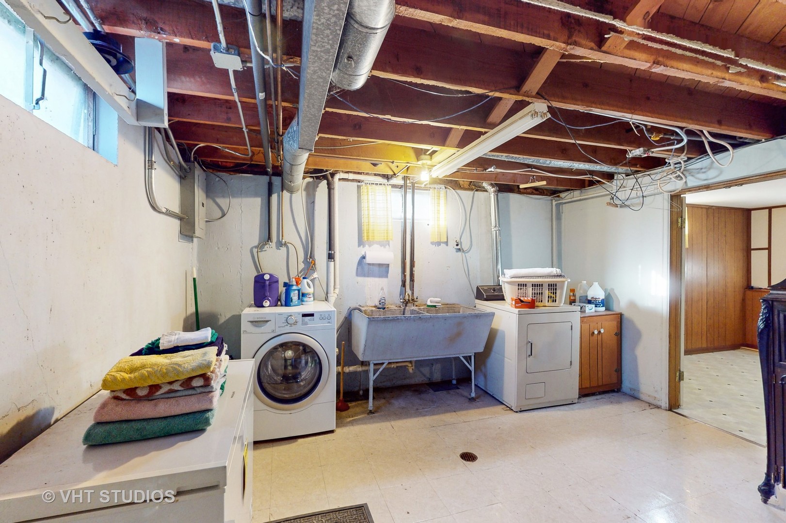 223 Highland Road Grayslake, IL 60030 - Photo 18 of 23 a utility room with dryer and washer
