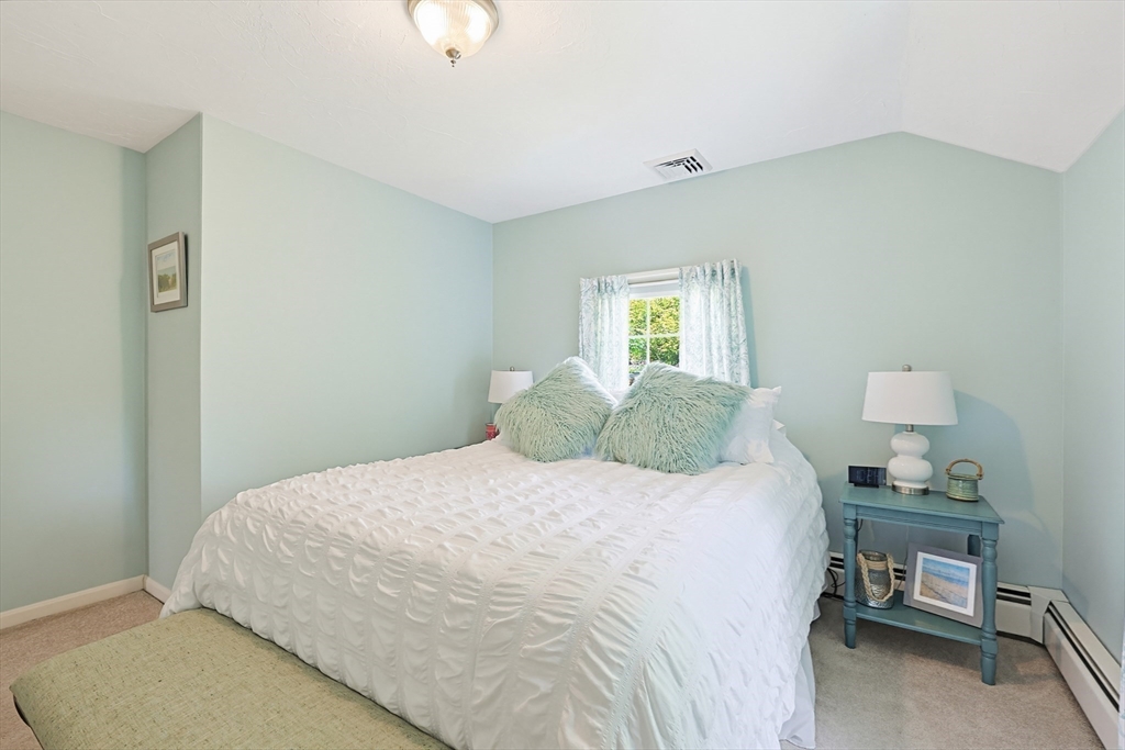 15 Calvin Road North Attleboro, MA 02760 - Photo 23 of 41