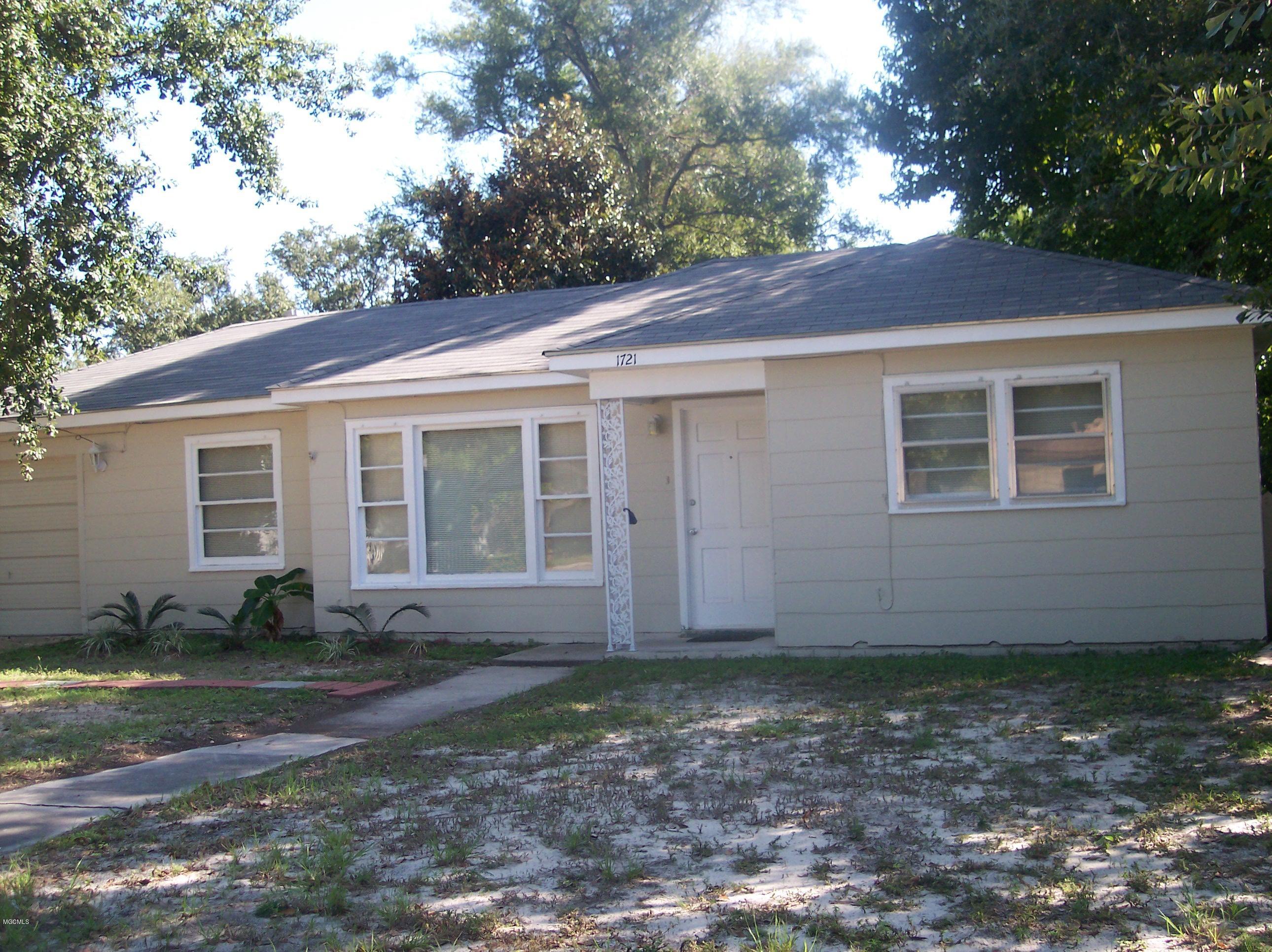 1721 State Street Biloxi, MS 39531 - Photo 1 of 8 100_1846