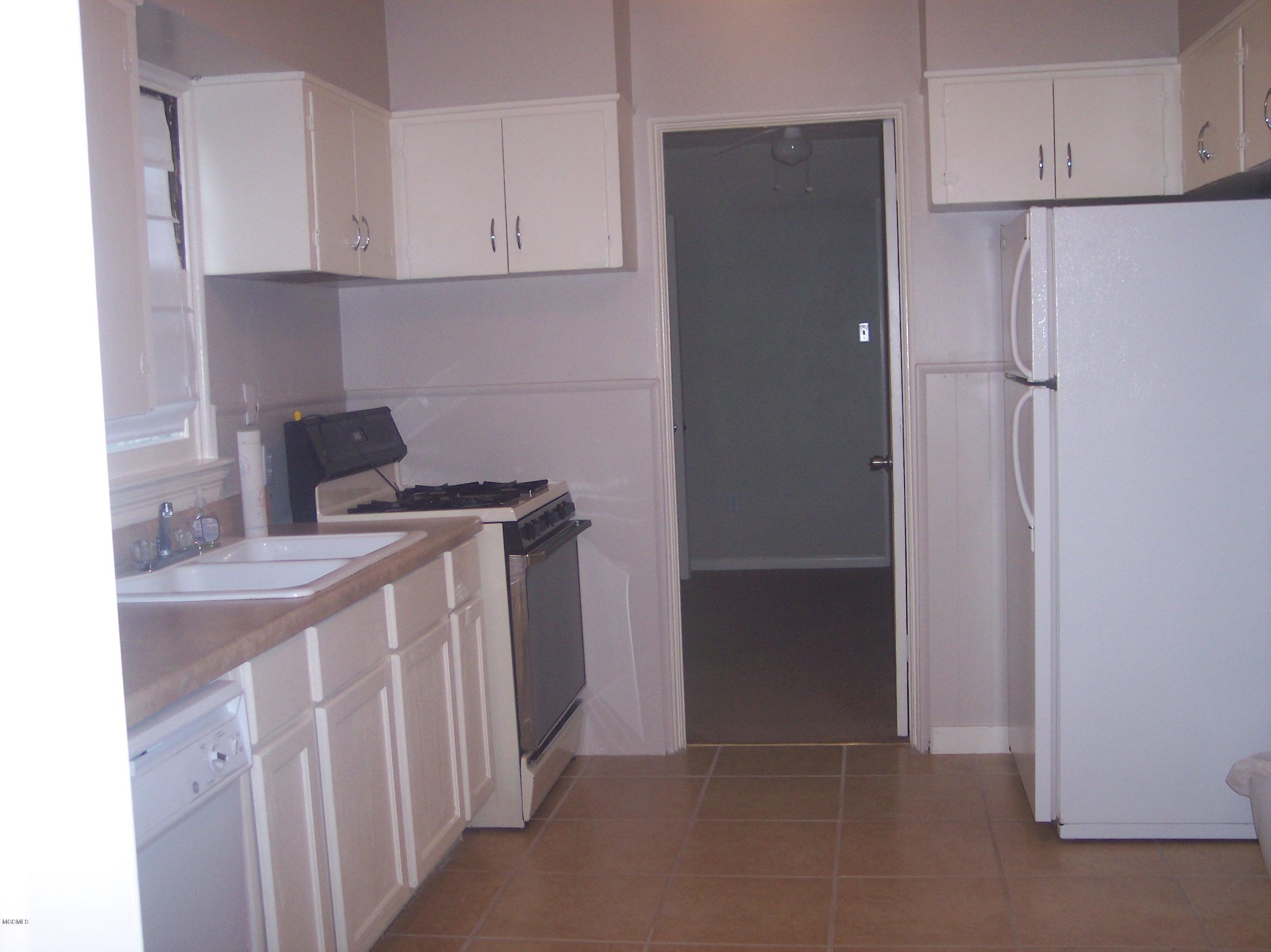 1721 State Street Biloxi, MS 39531 - Photo 8 of 8 state st003