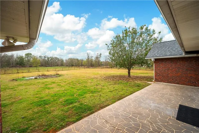 $290,000 | 209 Sunshine Drive, Alexandria, LA 71303