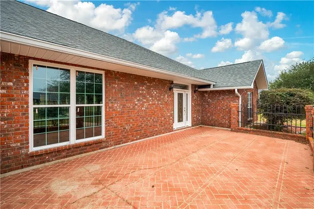 $290,000 | 209 Sunshine Drive, Alexandria, LA 71303