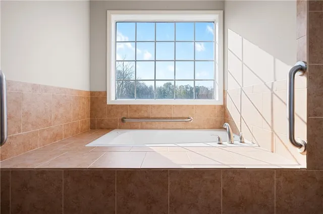 $290,000 | 209 Sunshine Drive, Alexandria, LA 71303