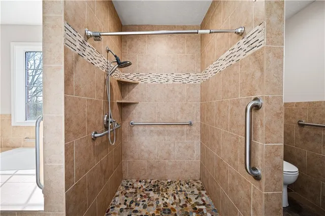 $290,000 | 209 Sunshine Drive, Alexandria, LA 71303