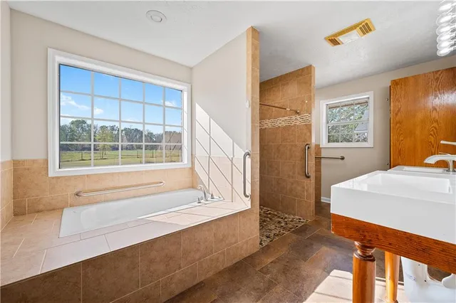 $290,000 | 209 Sunshine Drive, Alexandria, LA 71303