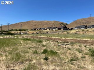 9255 Highway 14 Wishram, WA 98673 - Photo 18 of 21