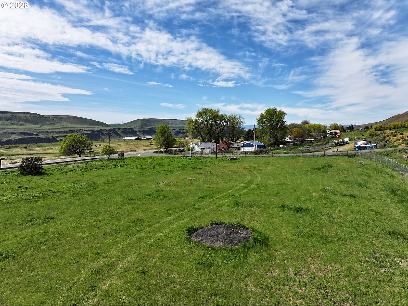 9255 Highway 14 Wishram, WA 98673 - Photo 33 of 37 a view of a green field with clear sky