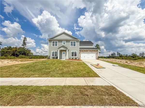 $359,900 | 574 Ashley Heights, Aberdeen, NC 28315