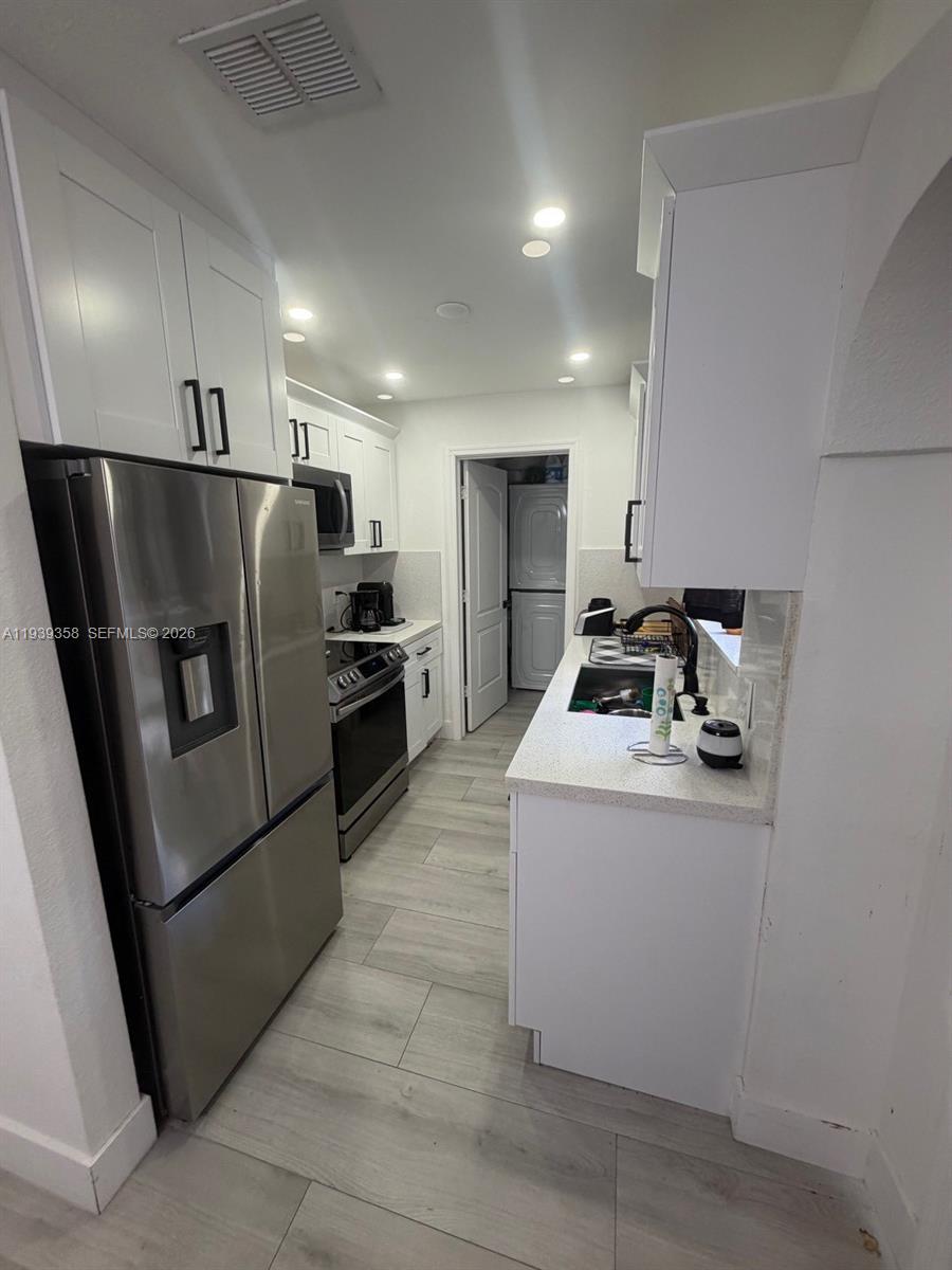 660 Southwest 30th Terrace Fort Lauderdale, FL 33312 - Photo 10 of 28