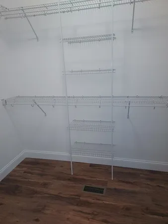 $349,900 | 305 North Niles Avenue, Tuscola, IL 61953