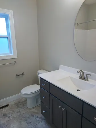 $349,900 | 305 North Niles Avenue, Tuscola, IL 61953