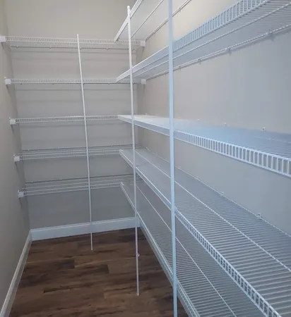 $349,900 | 305 North Niles Avenue, Tuscola, IL 61953