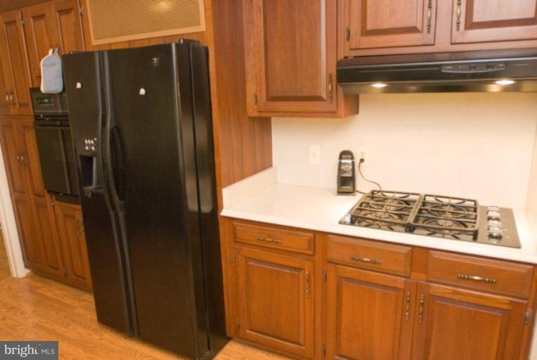 8821 Wolverton Road Parkville, MD 21234 - Photo 7 of 15 Kitchen #2