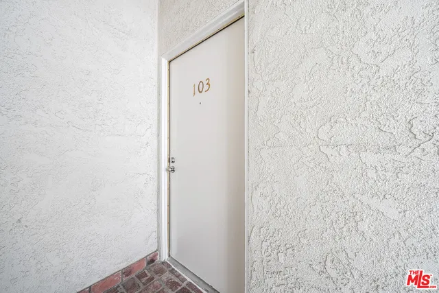 $2,899 | 9005 Cynthia Street, Unit 103, West Hollywood, CA 90069