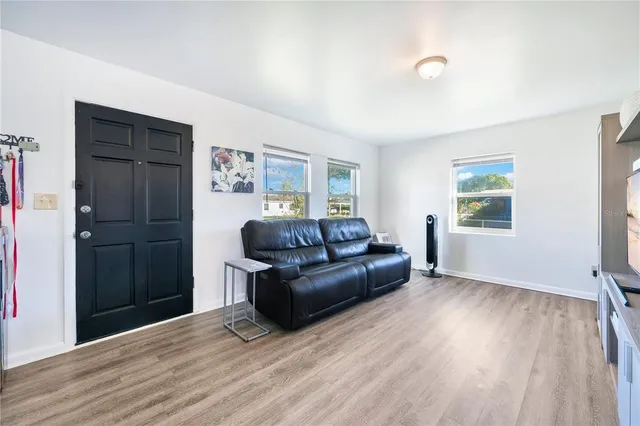 $220,000 | 120 Petteway Drive, Lakeland, FL 33805