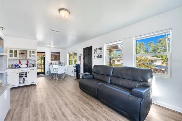 $220,000 | 120 Petteway Drive, Lakeland, FL 33805