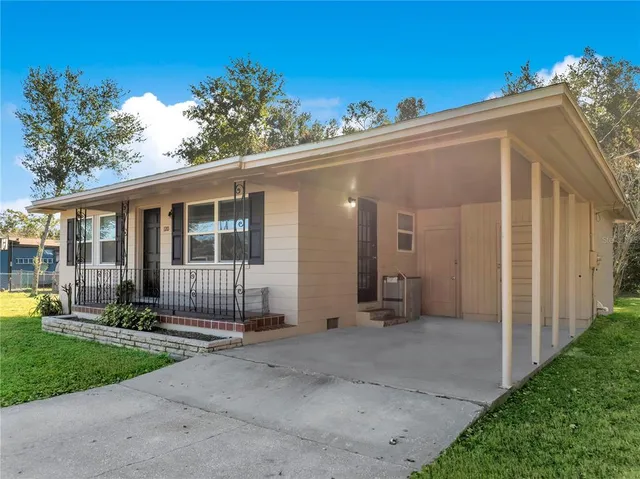 $220,000 | 120 Petteway Drive, Lakeland, FL 33805