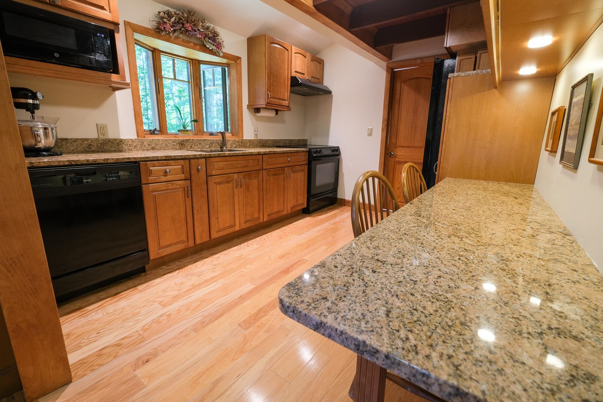 13 Edelweiss Road Ludlow, VT 05149 - Photo 4 of 40 Gallery Image 4