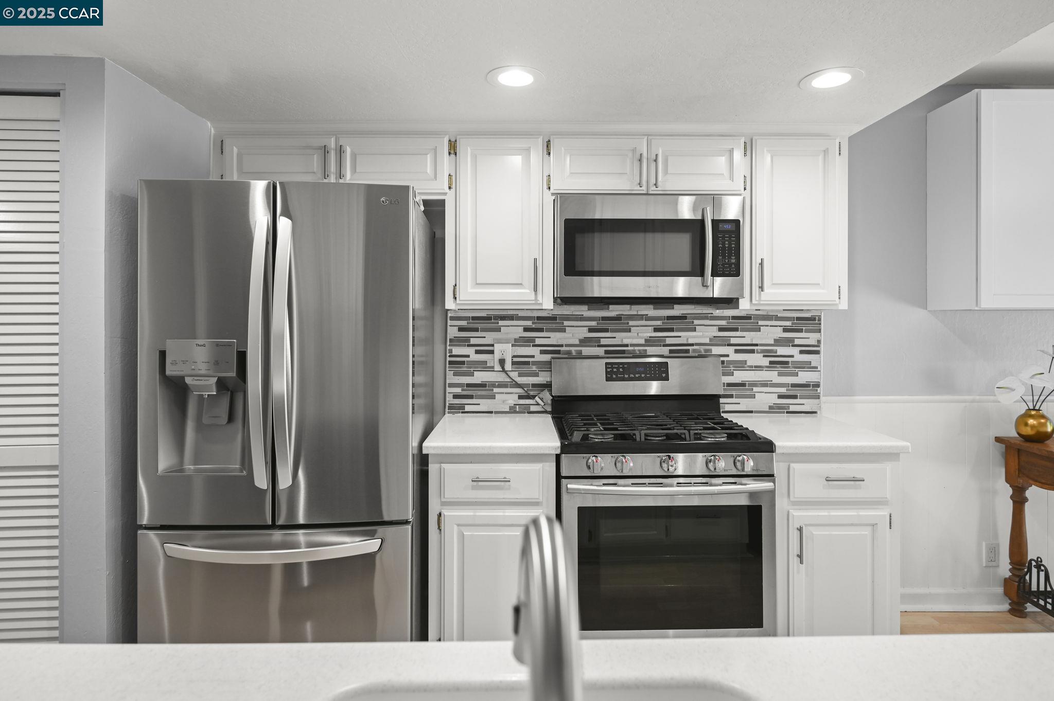 407 Tampico Walnut Creek, CA 94598 - Photo 8 of 34