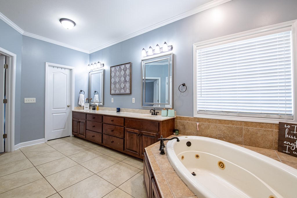 108 Frisco Lane Enterprise, AL 36330 - Photo 29 of 52