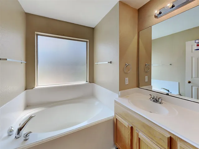 $1,915 | 3413 Stratford Lane, Montgomery, TX 77356