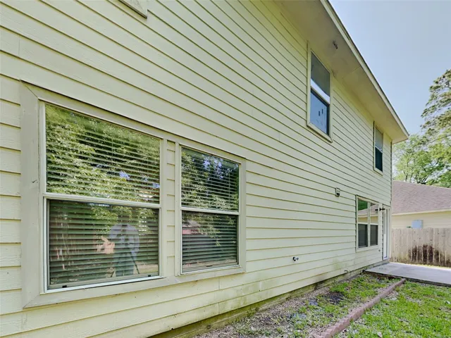 $1,915 | 3413 Stratford Lane, Montgomery, TX 77356