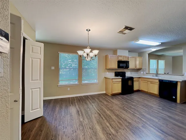 $1,875 | 3413 Stratford Lane, Montgomery, TX 77356