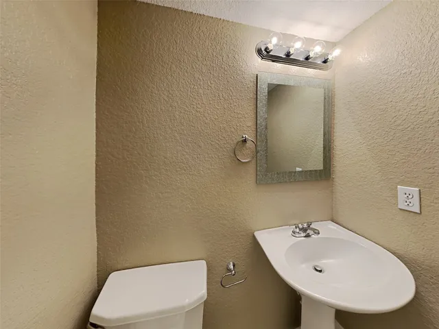 $1,875 | 3413 Stratford Lane, Montgomery, TX 77356