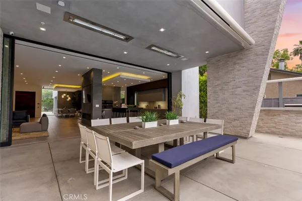 $27,500 | 5365 Vanalden Avenue, Tarzana, CA 91356