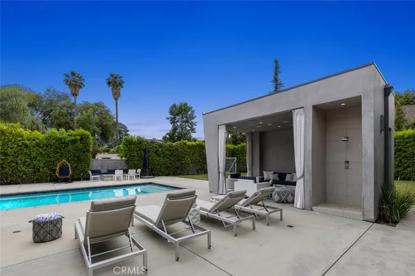 $27,500 | 5365 Vanalden Avenue, Tarzana, CA 91356